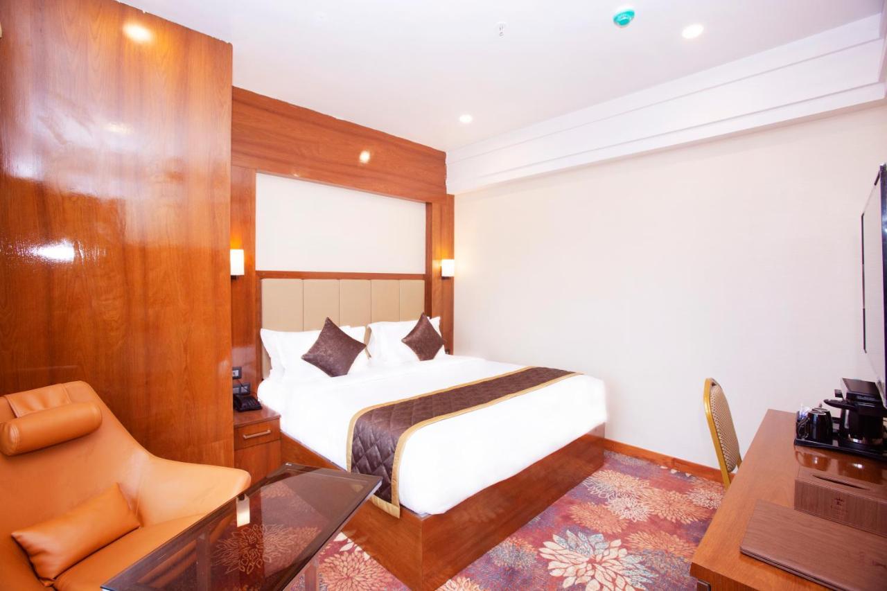 Kingston Hotel Бангалор Екстериор снимка