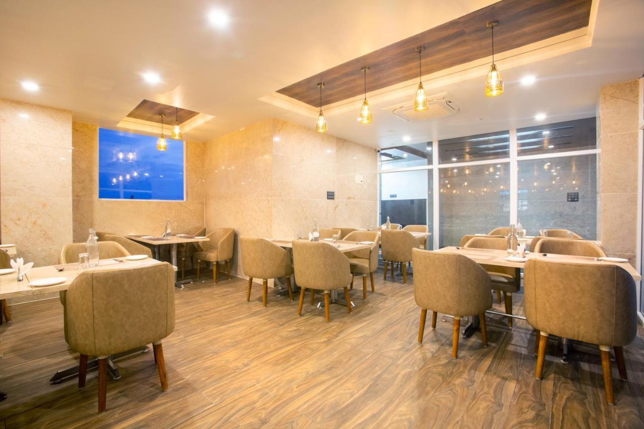 Kingston Hotel Бангалор Екстериор снимка