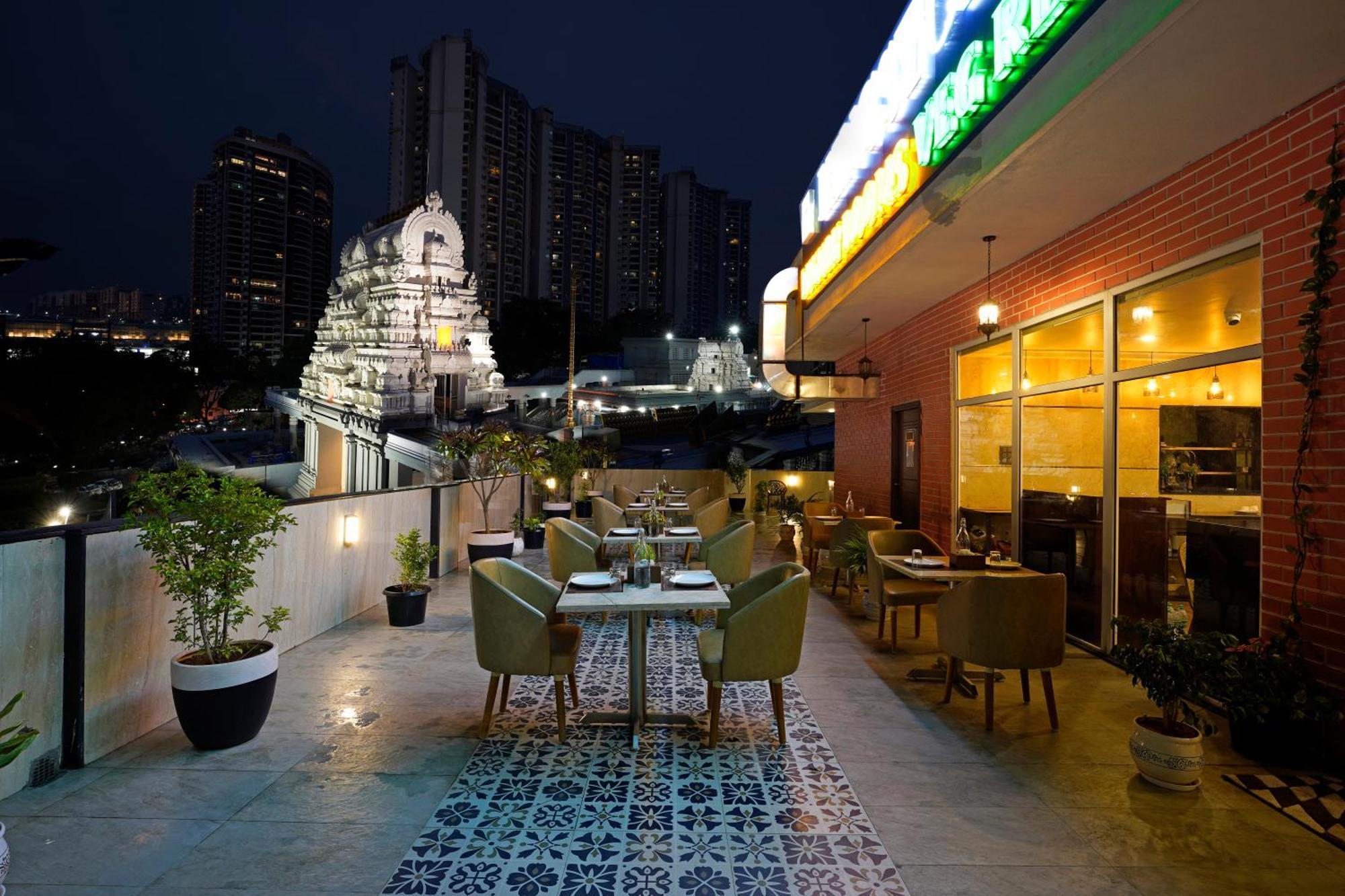 Kingston Hotel Бангалор Екстериор снимка