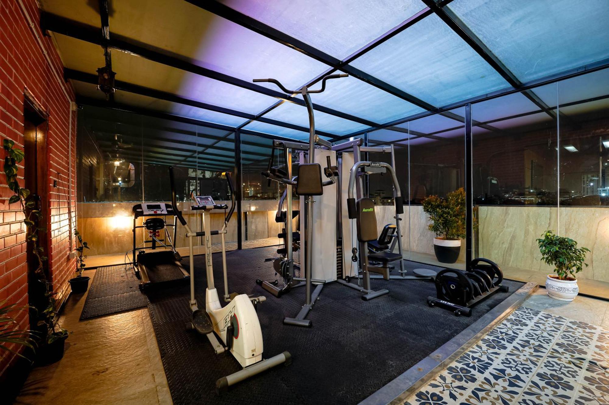 Kingston Hotel Бангалор Екстериор снимка