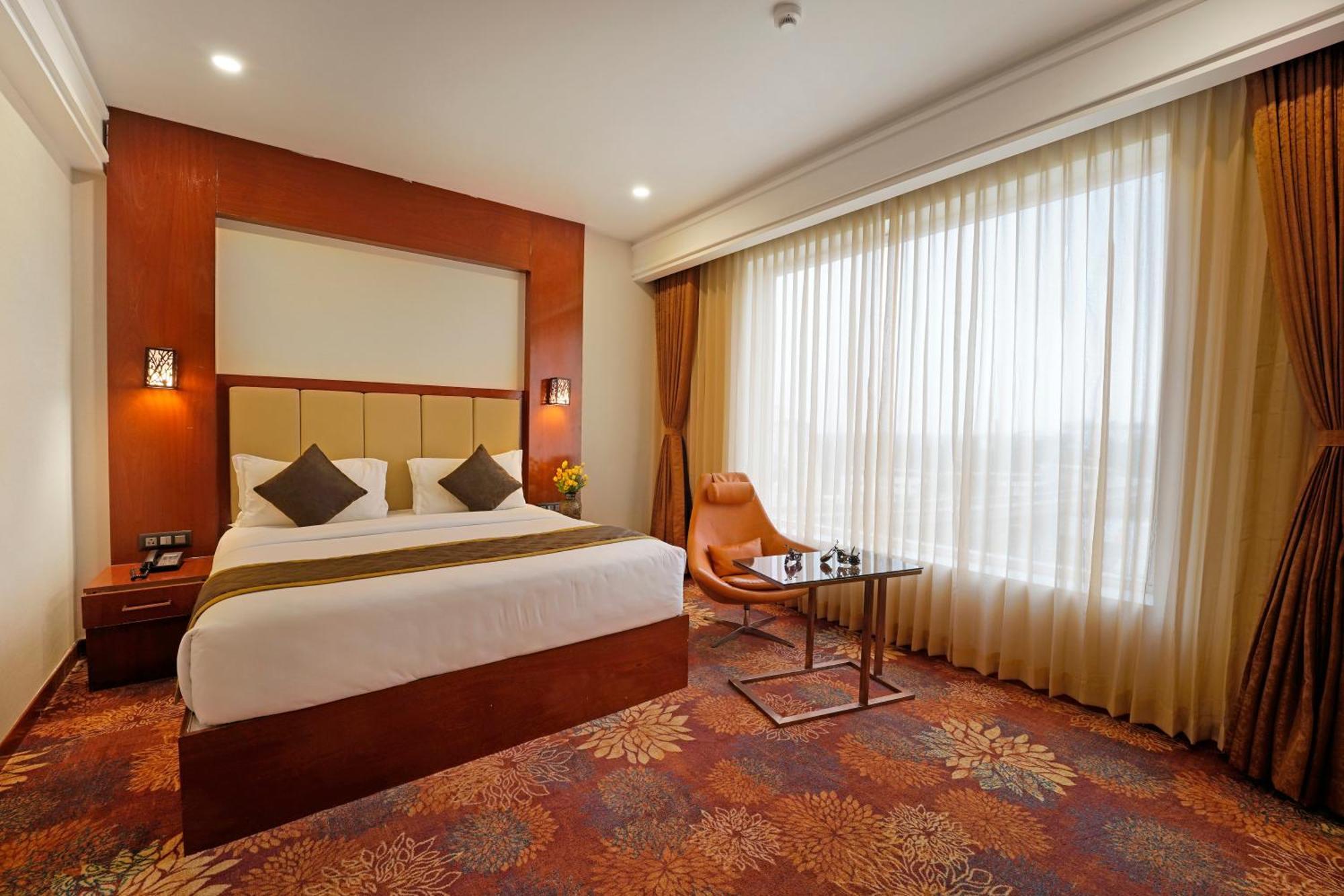 Kingston Hotel Бангалор Екстериор снимка