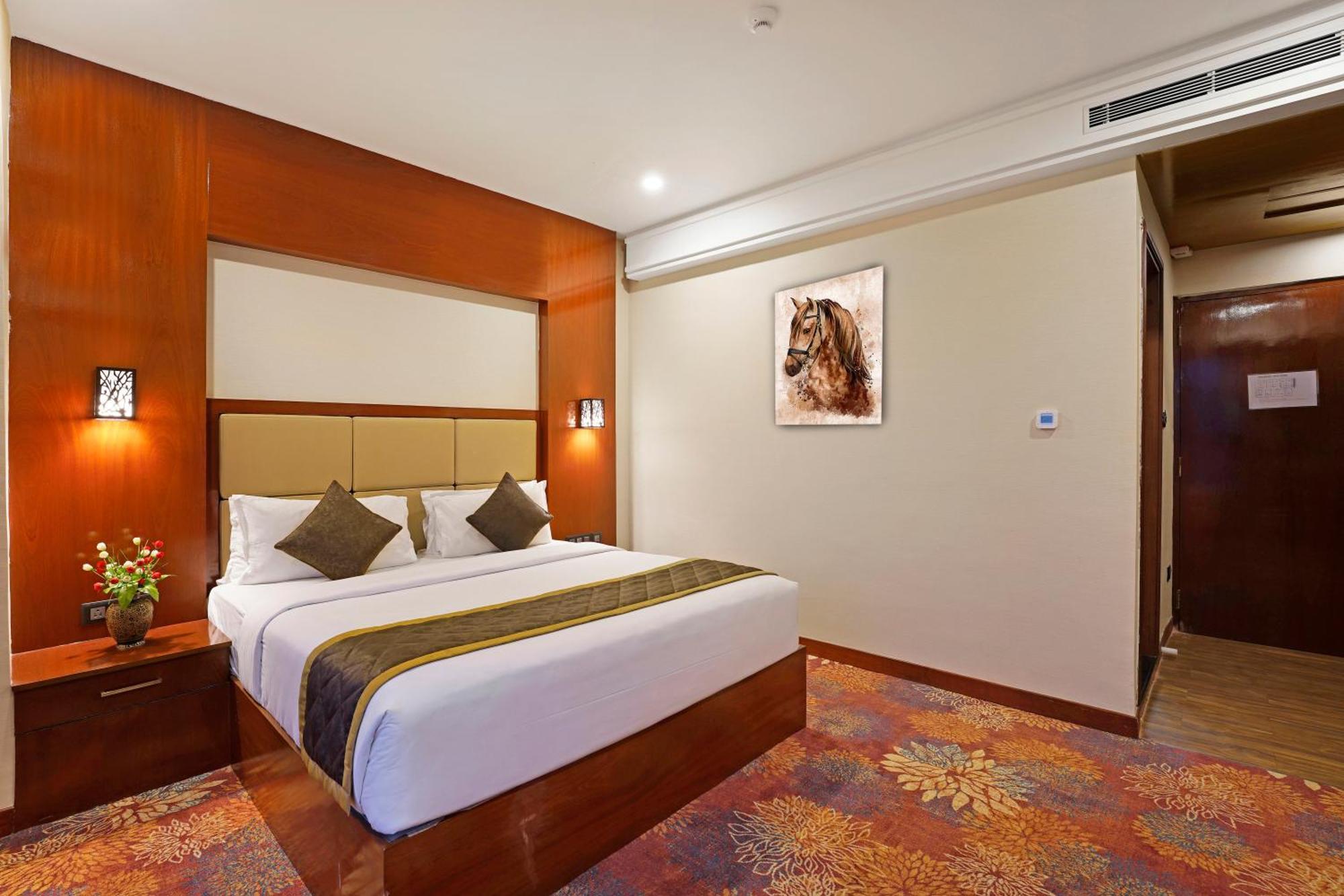 Kingston Hotel Бангалор Екстериор снимка