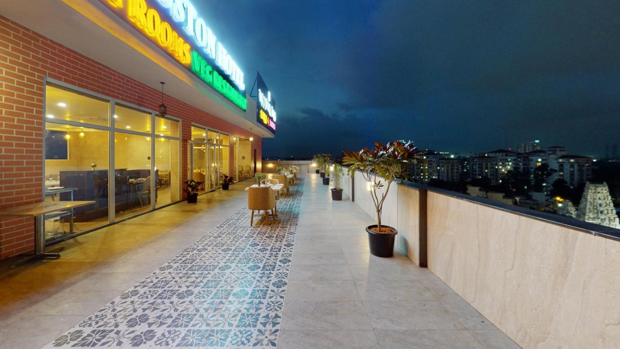 Kingston Hotel Бангалор Екстериор снимка